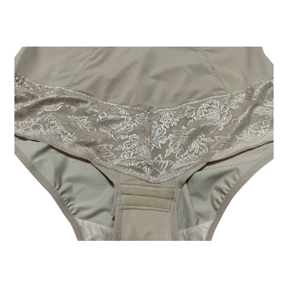 Maidenform, Women's Tan Lace Bodysuit - Picture 3 of 9